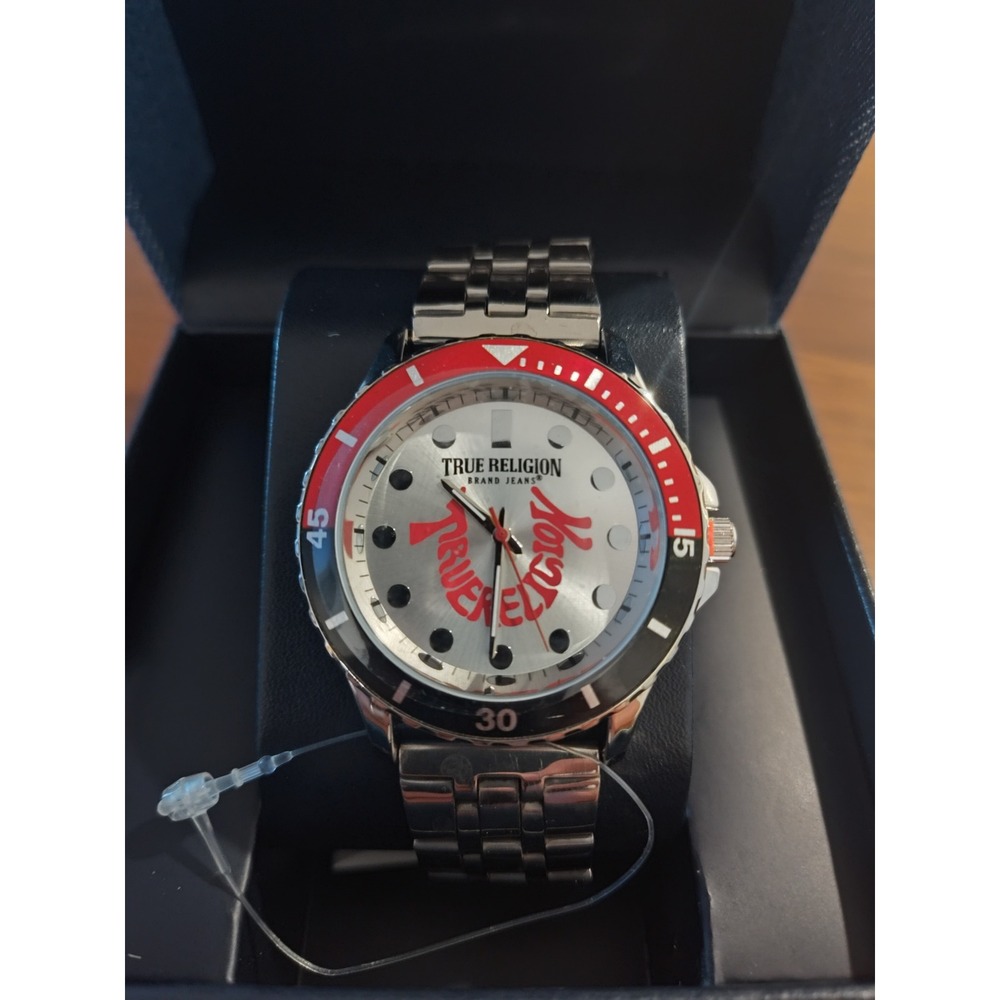 True Religion Mens Watch Silver Red Black Diver Style Stainless Steel New in Box - Picture 2 of 10